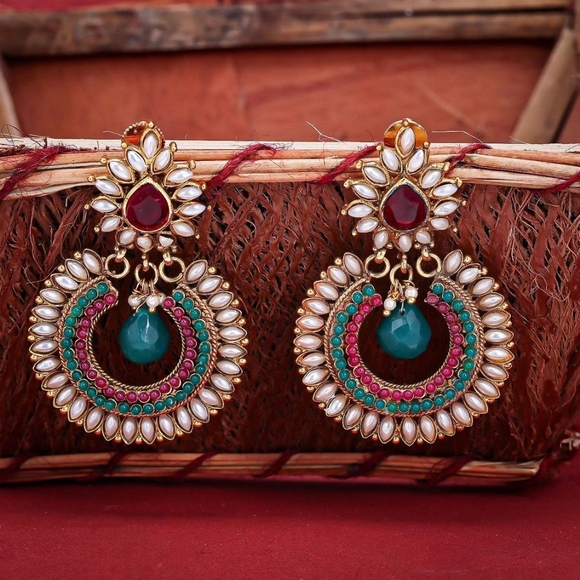 Carnival Cove Earrings - Picture 1 of 1